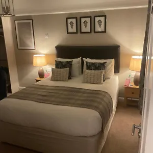 oak-tree-lodge-parking.brighton-hotels-england.com/